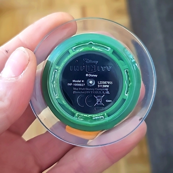 Phineas & Ferb Perry the Platypus Interactive Action Figure - Picture 4 of 4